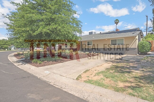 Photo - 3413 Windsor Dr