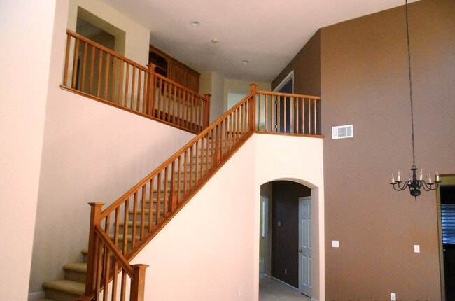 Photo - 5 bedroom 3 bath 2 story house located in ...