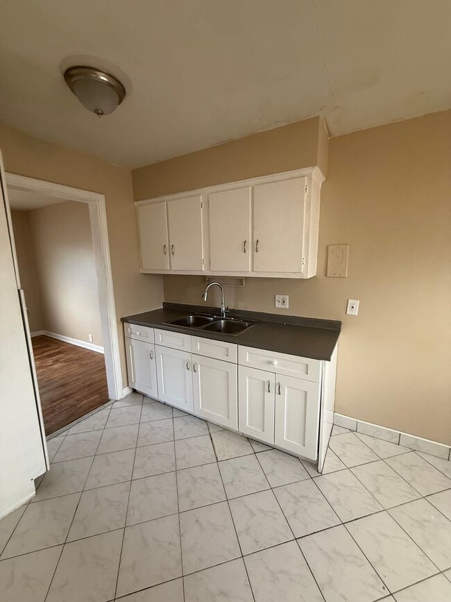 Photo - Euclid 4 Bed Single Water/Sewer included