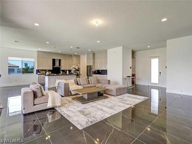 Photo - 5126 Panella Ave