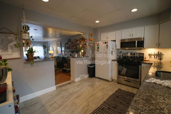 Photo - 928 Hoffman St