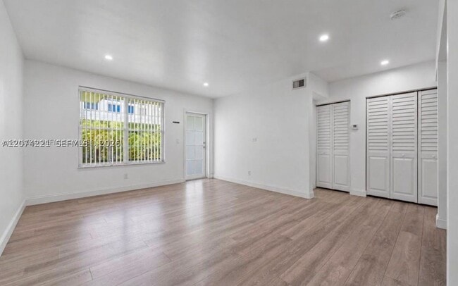 Photo - 8550 Byron Ave Unit 2G
