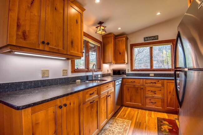 Photo - 284 Tin Mine Rd