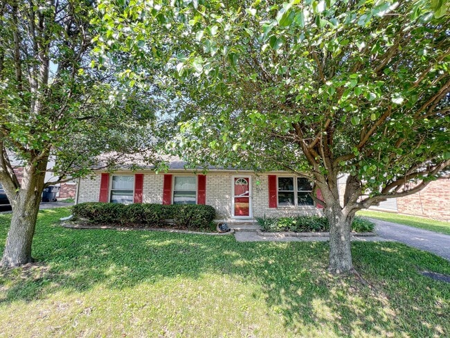 Photo - 1559 Summerhill Dr