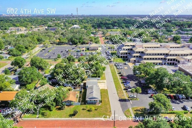 Photo - 602 4th Ave SW