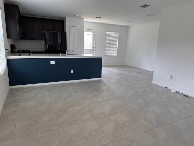 Photo - 8408 Holw Bnd St