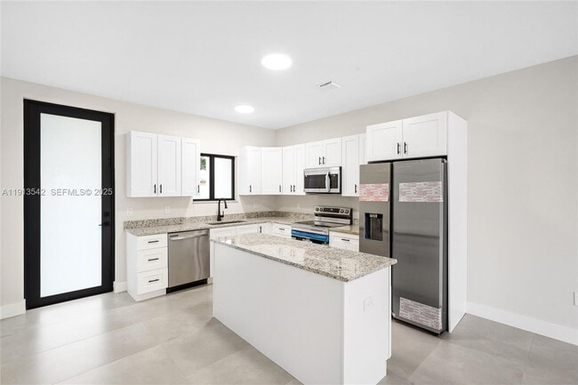 Photo - 4309 E 8th Ct Unidad A