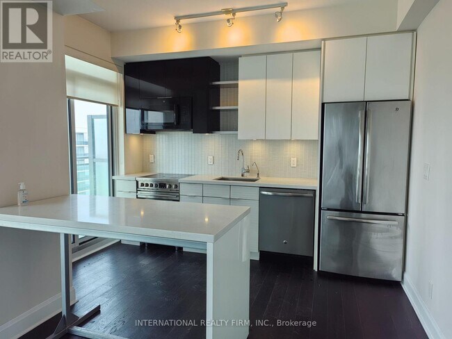 Photo - 33 Shore Breeze Dr Unit 1608