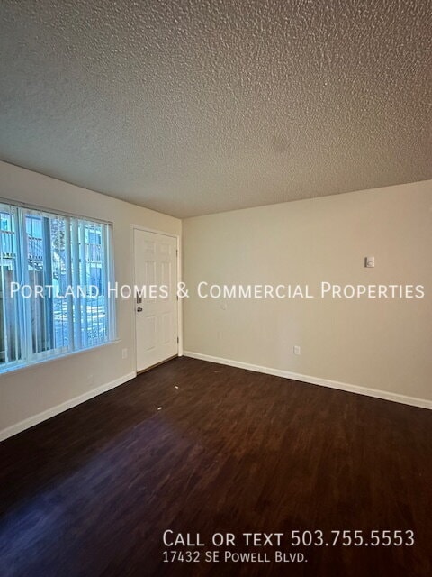 Photo - 17432 SE Powell Blvd