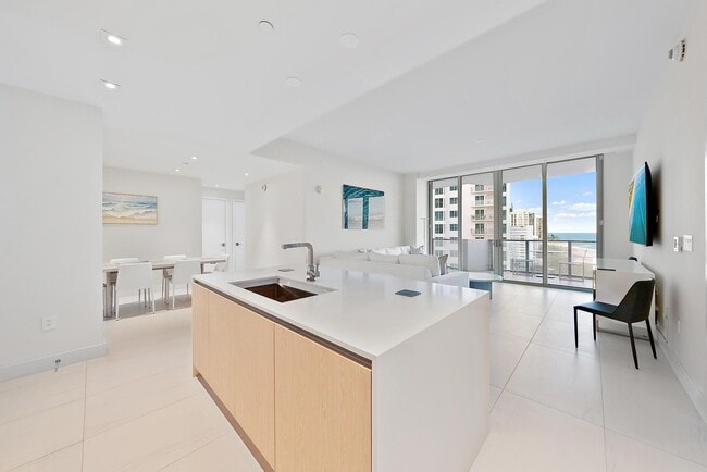 Photo - 3100 N Ocean Dr Unit 1002