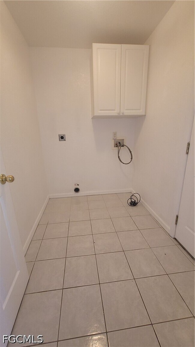 Photo - 1010 SE 12th Terrace