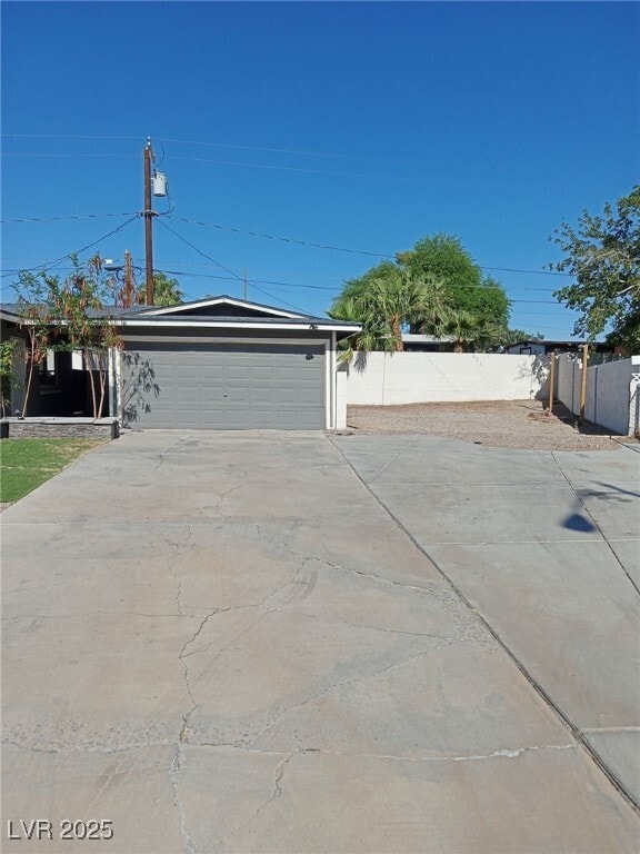 Building Photo - 4044 Pepe Cir Rental