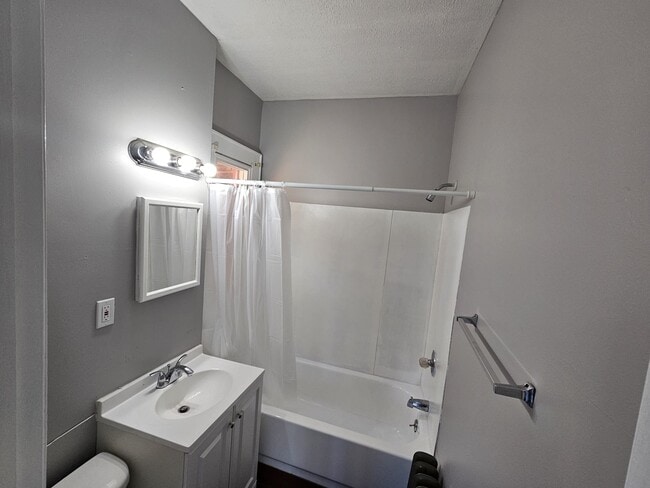 Photo - 392 E 147th St Unit 12