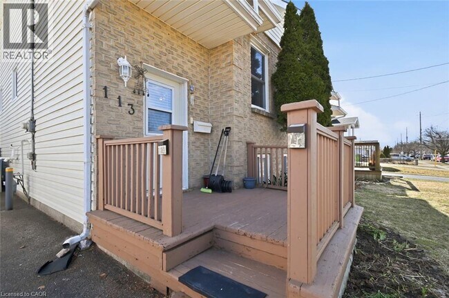 Photo - 113 Commercial St
