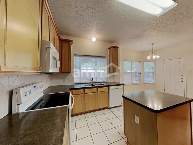 Photo - 4505 Clearlake Dr