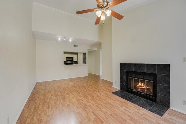 Photo - 807 W 25th St Unit 316