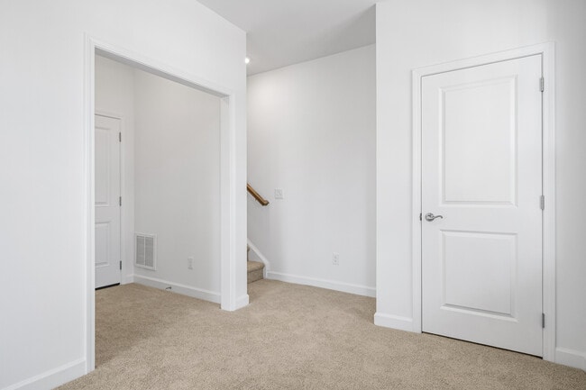 Photo - 1101 Balsam Ln