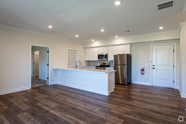2BR, 1BA - 1,200SF