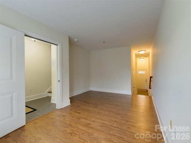 Photo - 100 N Laurel Ave Unit 103