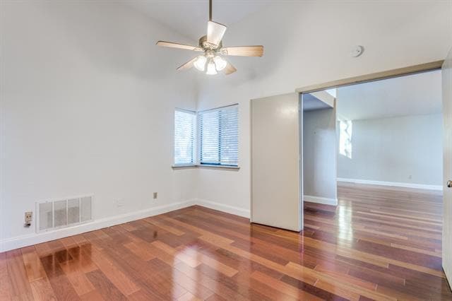 Photo - 5209 Old Shepard Pl