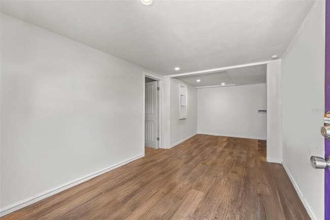Photo - 2501 1/2 Oakdale St S