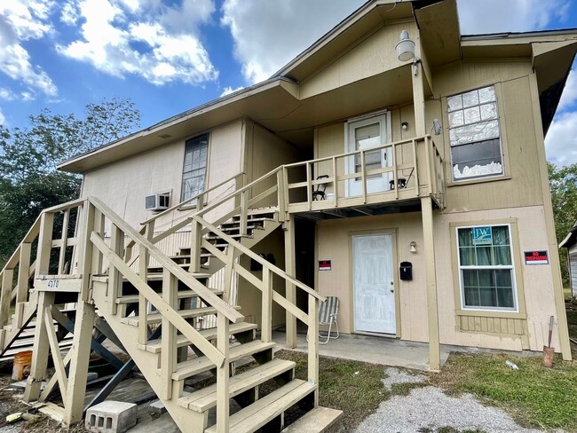 Building Photo - 4370 Avenue A Unit 4370 Avenue A #2-RTR 08/12 Rental
