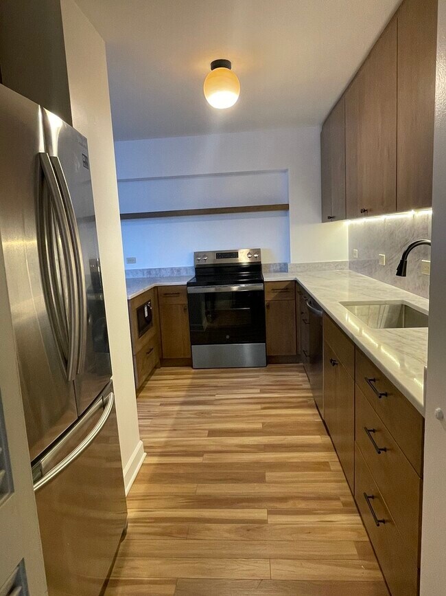 Photo - 4250 N Marine Dr