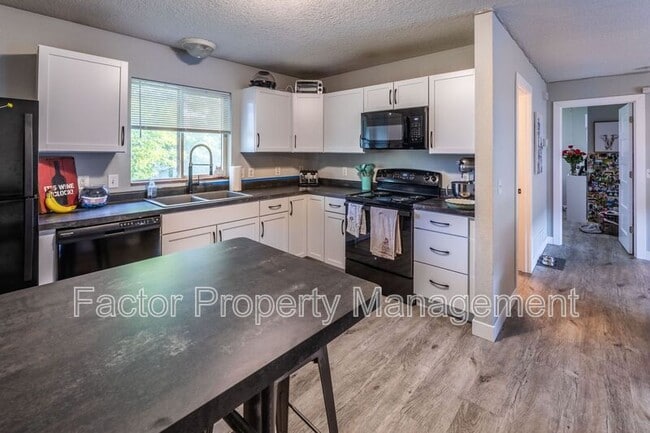 Photo - 1316 Warren St Unit 1