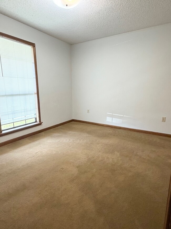 Photo - 6853 Willie Lou Ave