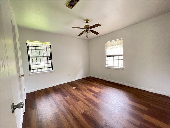 Photo - 4823 Shreveport Blvd
