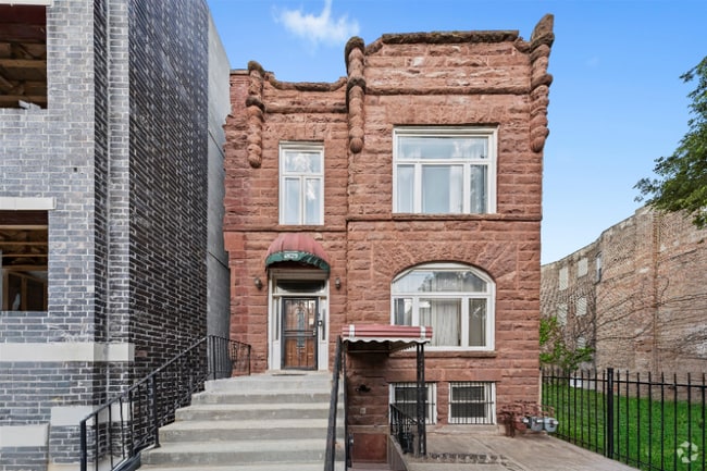 Building Photo - 4829 S St Lawrence Ave Rental