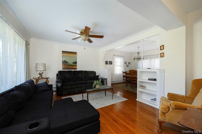 Photo - 108 Church St