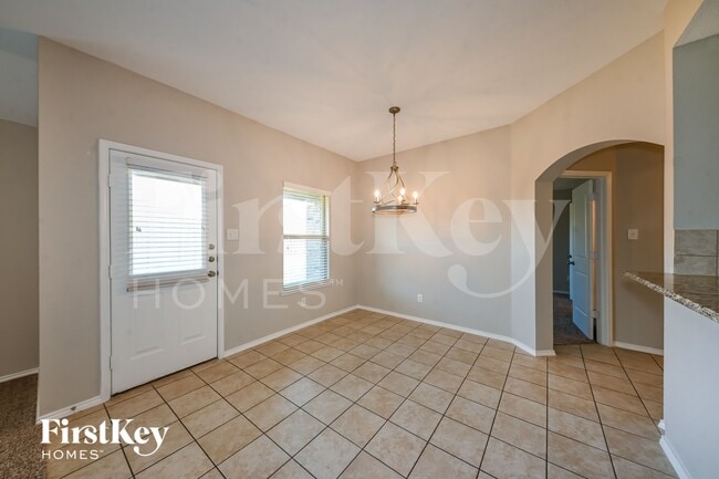 2803 Englenook Dr