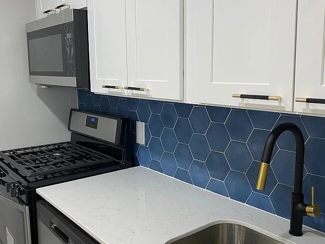 Photo - Palmetto Apartments