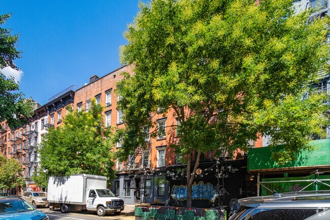 203 E 4th St New York, NY 10009 - 203 E 4th St