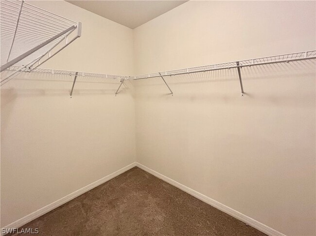 Building Photo - 1009 NE 11th St