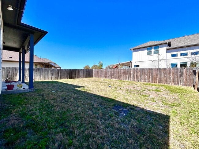 Photo - 445 Arrowhead Vine St