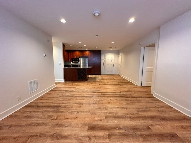 Photo - 523 2nd Ave Unidad 3