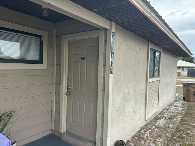 Building Photo - 3844 NW Huntsboro St Unit 3844 NW Huntsboro St 101