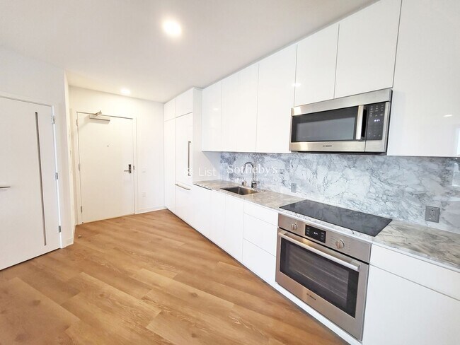 Photo - Aalii #3713  |  Honolulu, HI Unit 3713