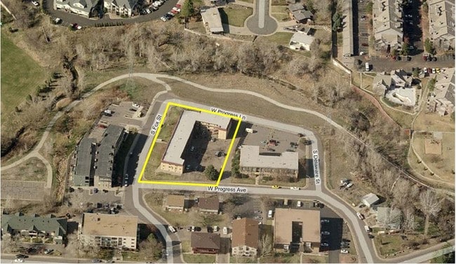 Aéreo - Fox Manor Apartments