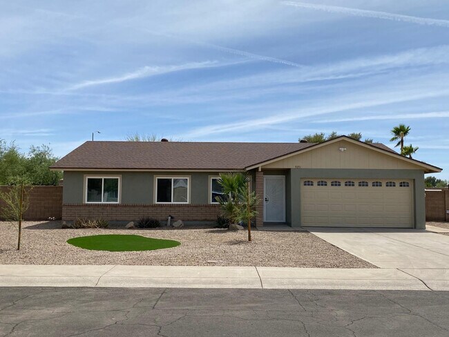 Building Photo - 9351 W Caron Dr