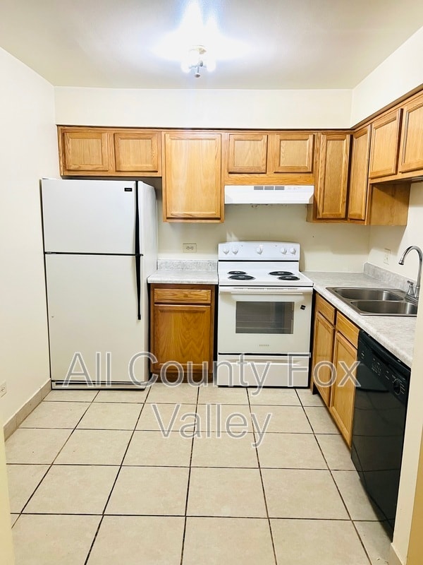 Photo - 2246 W Nichols Rd Unit #A