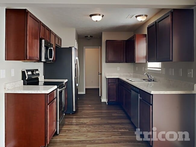 Photo - 2419 Pinebark Dr