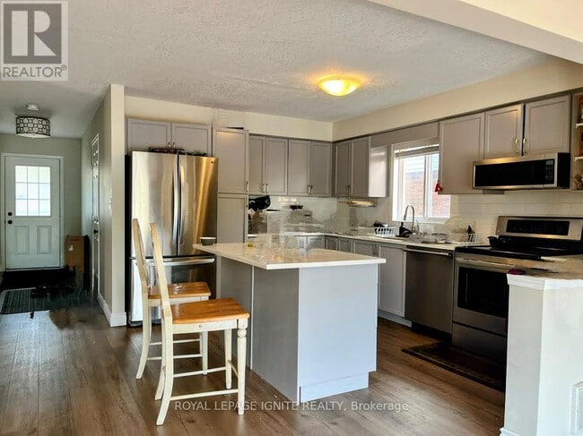 Photo - 737 Grand Banks Dr