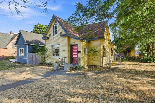Photo - 527 W Shannon Ave