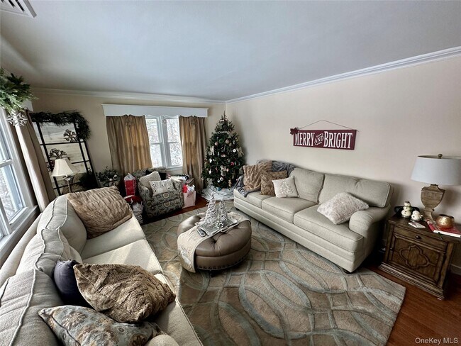 Photo - 11 Talmadge Ct