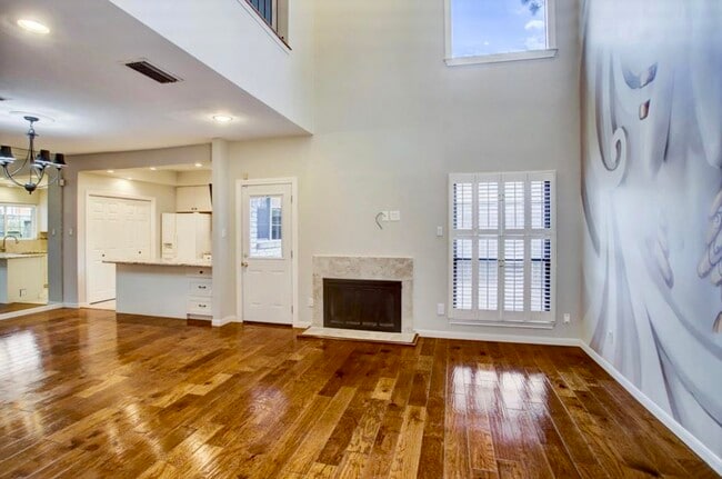 Photo - 2220 Bering Dr Unit 6