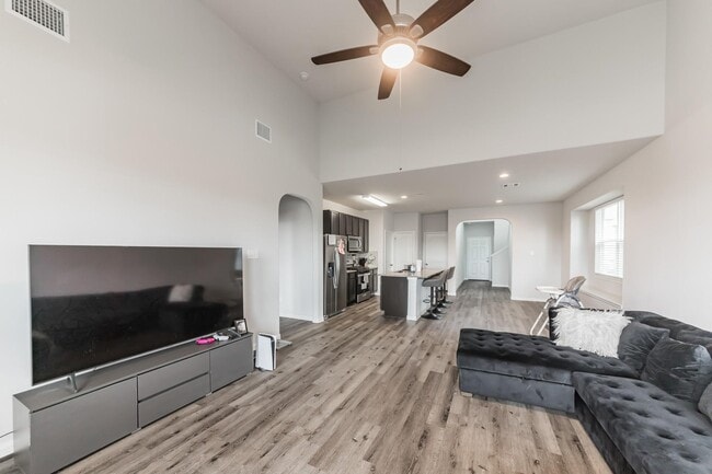 Photo - 23534 Goodfellow Dr