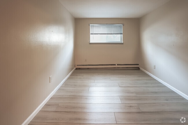 2BR, 1BA - 800SF- Bedroom 1